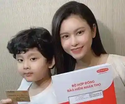 Ca sĩ Trương Quỳnh Anh